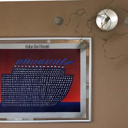 Ferienwohnung La Mansarda Di Orni Ivrea Exterior foto