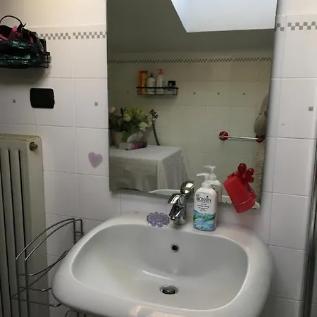 Ferienwohnung La Mansarda Di Orni Ivrea Exterior foto